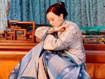 明朝寡妇出上联，谁能对出嫁给谁，最后守寡一生