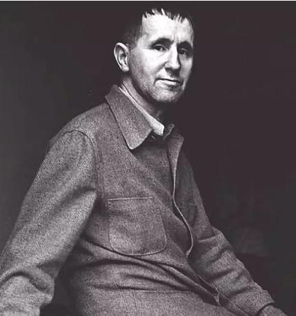 布莱希特虽然从未到过中国 可他的中国文化知识可以说相当丰富