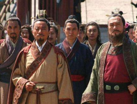 宋江文武都不行 他是凭借什么能力当上首领的呢