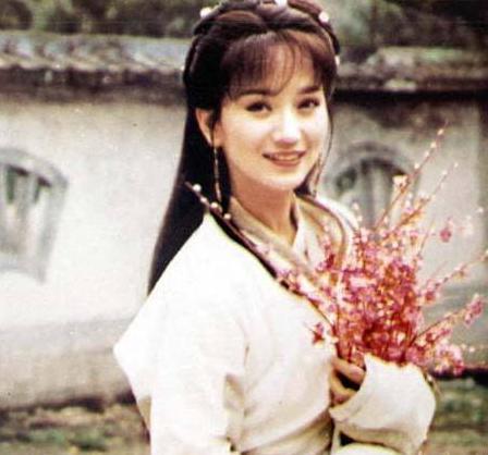 阿房女死后,秦始皇后宫虽美女如云,但没有一个成为皇后