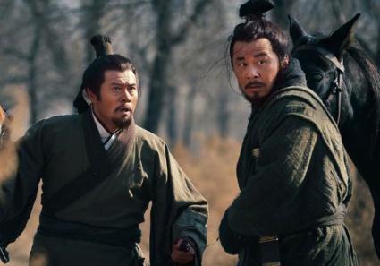 黄巾起义和董卓乱政相比 哪一个对东汉的危害更大