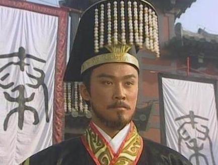 秦始皇只大刘邦三岁 秦国统一天下的时候他在干嘛