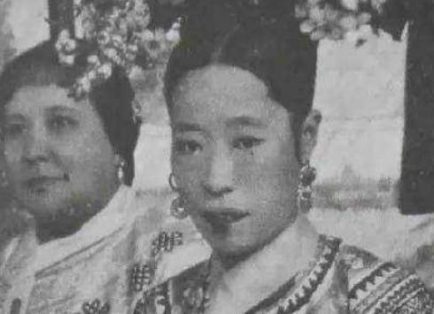 溥仪被逼退位,但是有一件事情,隆裕太后至死没妥协?