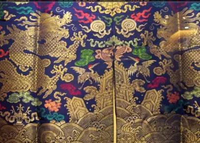 皇帝的龙袍为何不洗呢 不洗的话味道是不是很重呢