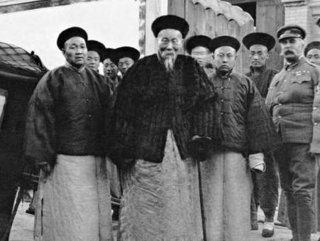 清朝九大总督中谁的地位最高 谁管辖的范围最多呢