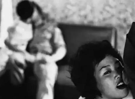 美军为了拷问情报，竟给越南女兵注射性药