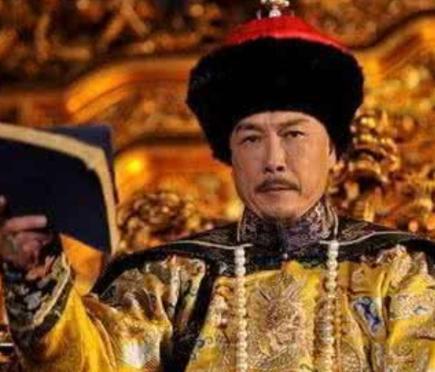 康熙作为清朝的皇帝 为何会向朱元璋的陵墓下跪行礼呢