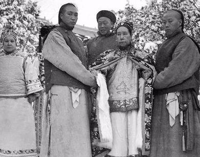 慈禧太后和人奶是真的假的 这件事情到底靠不靠谱呢