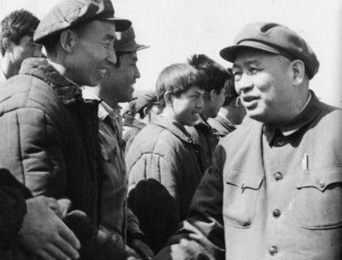 领导的亲戚每周去省城洗澡，余秋里说了什么