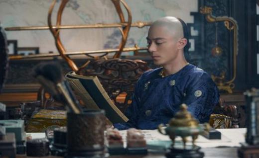 清朝的乾隆皇帝，退位时做了哪三件事