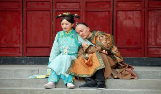 清朝的乾隆皇帝，退位时做了哪三件事