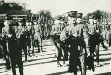 慈禧太后一再改陵 死后被挖惨象不忍直视