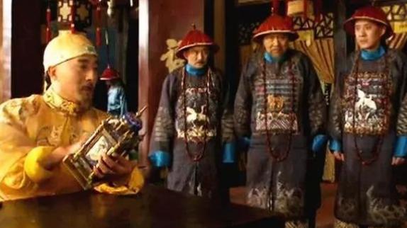 乾隆晚期清朝贪腐弊案为何屡禁不止原来所有案件的源头都在皇帝