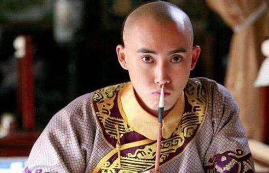 钮祜禄&middot;阿灵阿：雍正的亲姨夫，康熙特别信任他