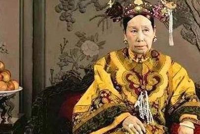 假如清朝没有外忧内患的话 慈禧能够像武则天一样称帝吗