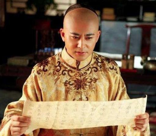 和妃生下皇长子不受宠爱，最后儿子被皇帝踢死了