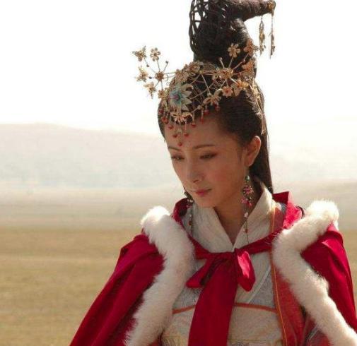 派王昭君出塞的汉元帝刘奭是明君还是昏君