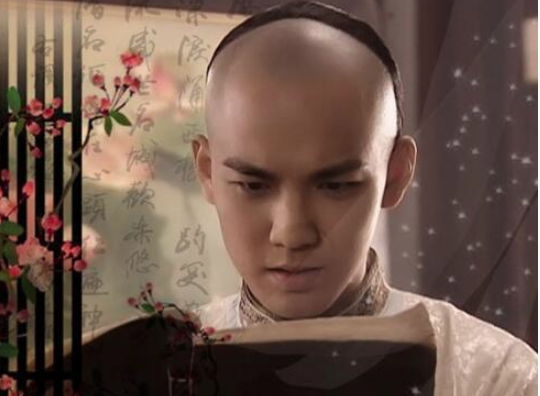 清朝著名词人纳兰性德，他的一生有几个妻子