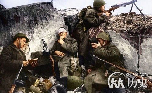 1941年斯大林为何对德军的侵犯闭口不谈