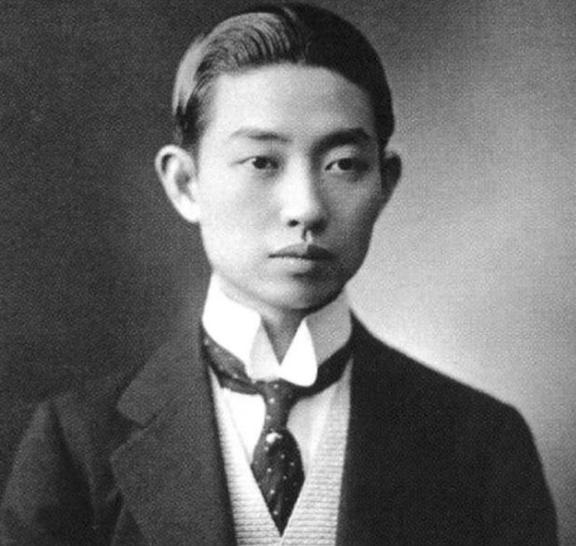 他是民国的流量担当，胡适狠命捧场