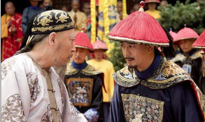 清朝大臣说的“不怕圣上召见,就怕皇上赏饭”是什么意思