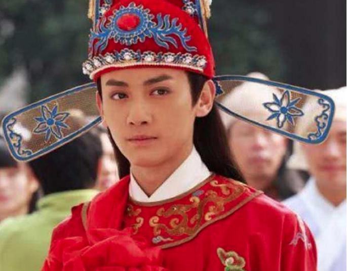 乾隆出上联:烟锁池塘柳,考生听完为何立马成了状元