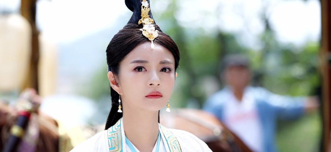 一代绝色公主,为拒绝3次嫁人,主动舍弃公主身份,却遭亲哥害死?