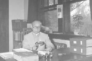 游国恩：著名楚辞研究专家、文学史家、北京大学一级教授