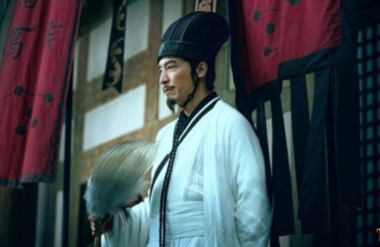 水镜先生是司马徽，水镜先生为何向刘备推荐诸葛亮而不是司马懿