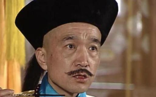 乾隆让刘墉去跳河，刘墉说句话救了自己