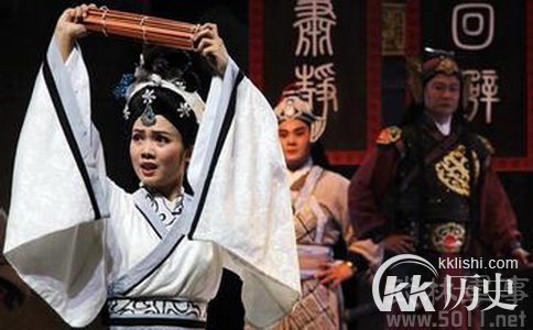 陈登与曹操有何关系 陈登是吕布身边的间谍吗