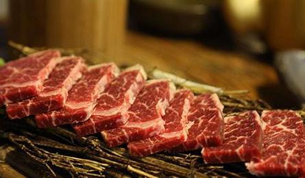 电视剧中的人们都是大口喝酒大口吃肉 但历史上却不存在
