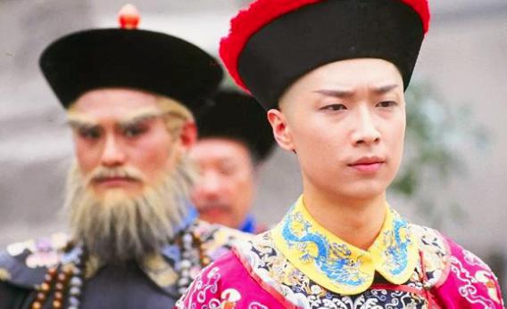 如果鳌拜不束手就擒,有野心的谋反会不会成功