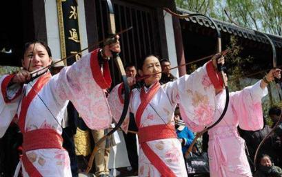 古代的弓箭的威力真的有这么大 只要被射上一箭就立刻到底而死吗