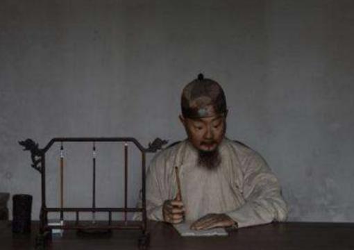 此人被罚诛九族,康熙得知其姓氏后把他免罪了