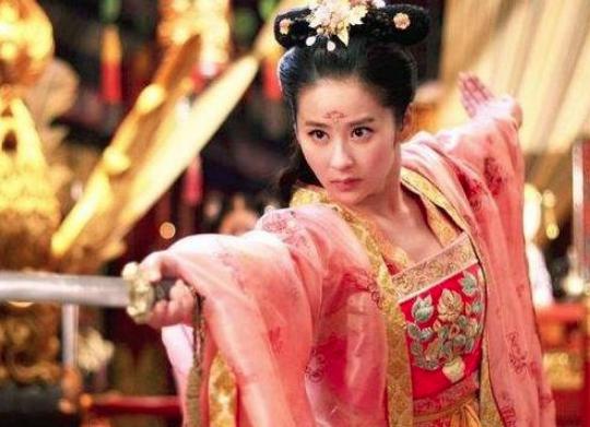 和硕端静公主的生母不受宠，她却被康熙帝视为掌上明珠