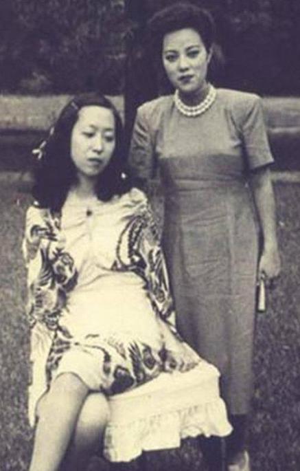 张爱玲珍贵的家庭照,母亲黄逸梵容颜清丽
