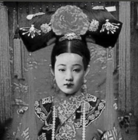 珍妃:历史上第一例遭受“褫衣廷杖”的嫔妃