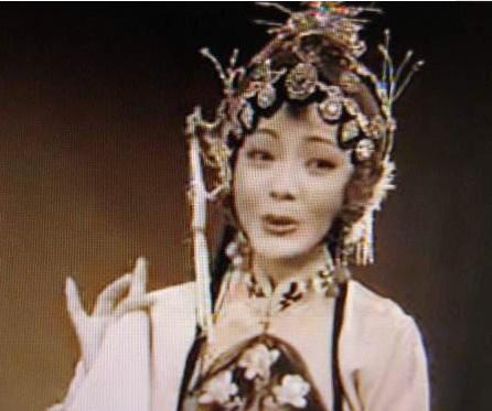 揭秘：70年前筱丹桂为何服毒自杀