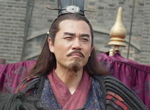 皇子对厨师动手，皇帝却斥责皇子