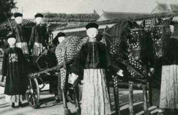 瓜尔佳&middot;荣禄跟溥仪是什么关系