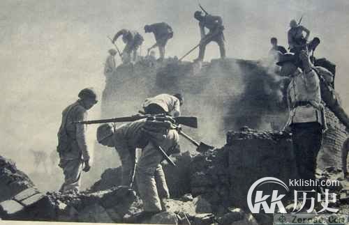 美军偷习八路军游击战 太平洋战场大显神威