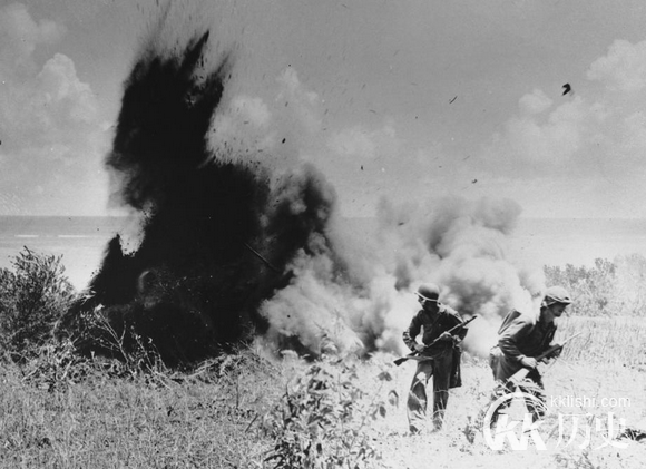 美军偷习八路军游击战 太平洋战场大显神威