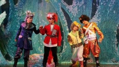 西欧时期的文学打到高峰的中世纪文学有哪些 主要类型有几种