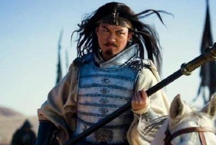 关羽为何轻视黄忠和马超却对赵云很尊敬呢 原因都在他们的身上