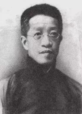 一盒小妾地位卑贱，儿子每天带她骑驴，一个月后家中无人敢惹了！