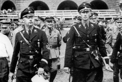 瓦尔特&middot;施伦堡是谁 他是一个什么样的人