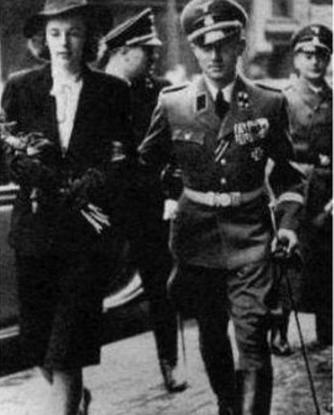 瓦尔特&middot;施伦堡是谁 他是一个什么样的人