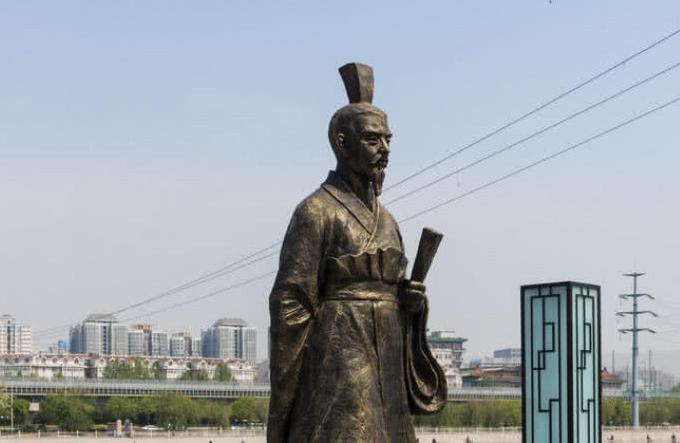 秦始皇一生做了3件错事,错杀一人,放过一人,还有高估了一个人?