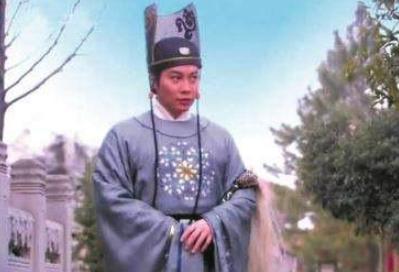 竖刁：生前阉割自己，死后被剁成肉泥